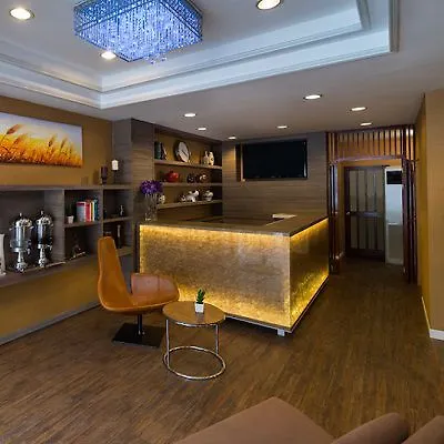 Hotel Ton Aor Place 3*