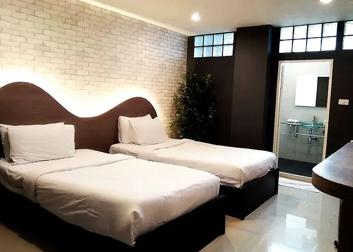 Ton Aor Place Hotel 3*