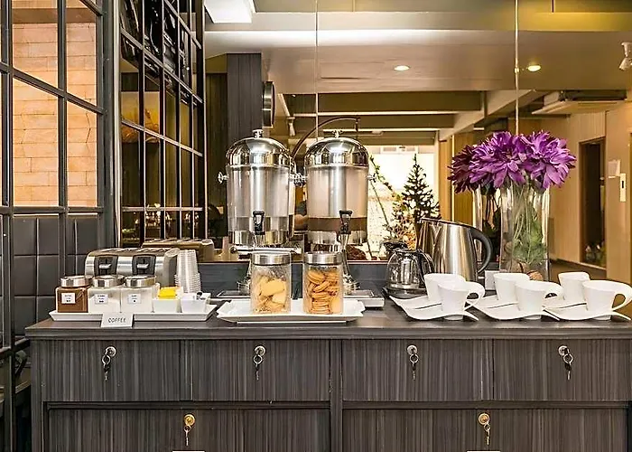 Hotel Ton Aor Place 3*
