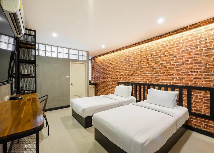 Hotell Ton Aor Place 3*